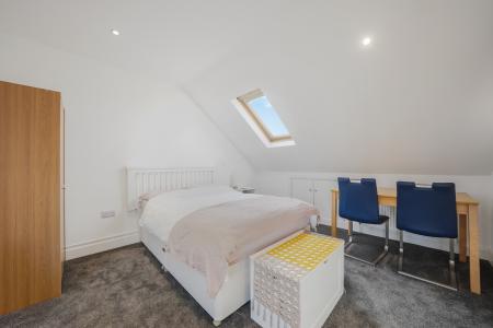 1 bedroom Studio flat for sale in Herbert Road, West Hendon, London, NW9