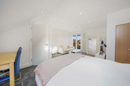 1 bedroom Studio flat for sale in Herbert Road, West Hendon, London, NW9