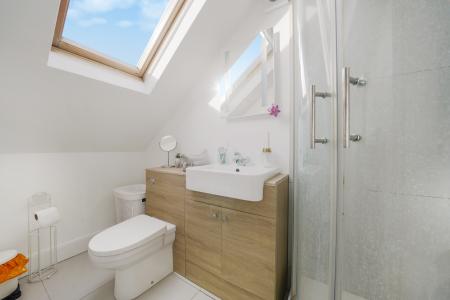 1 bedroom Studio flat for sale in Herbert Road, West Hendon, London, NW9