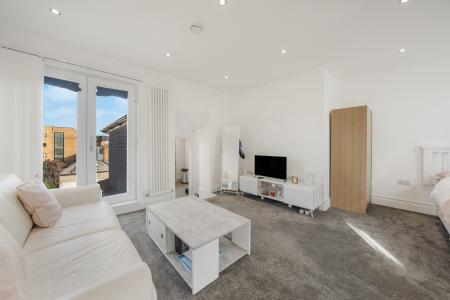 1 bedroom Studio flat for sale in Herbert Road, West Hendon, London, NW9