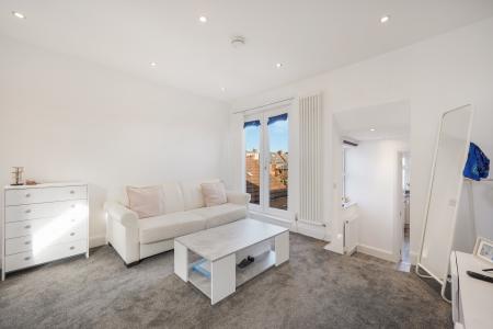 1 bedroom Studio flat for sale in Herbert Road, West Hendon, London, NW9