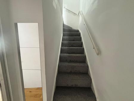 3 bedroom Flat to let in 121 Cannon Street Road, London, E1