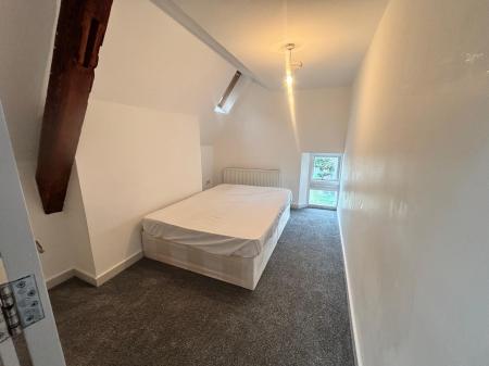 3 bedroom Flat to let in 121 Cannon Street Road, London, E1