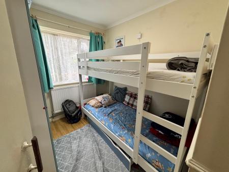 2 bedroom Flat to let in St Davids Close, Wembley, HA9