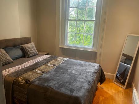 1 bedroom Flat to let in Holland Park Avenue, Kensington, London, W11