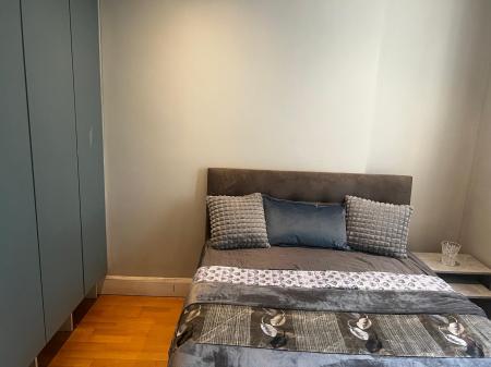 1 bedroom Flat to let in Holland Park Avenue, Kensington, London, W11