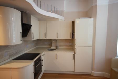 0 bedroom Studio flat to let in Chichele Road, Cricklewood, London, NW2