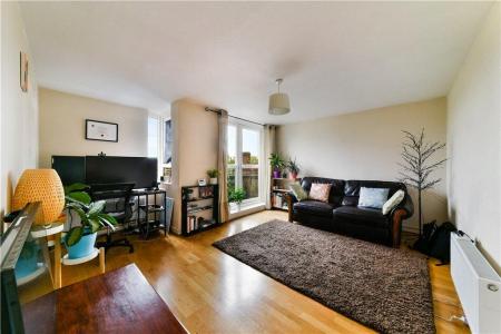 1 bedroom Flat to let in Burr Close, London, E1W