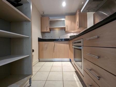 3 bedroom Flat to let in William Road, Euston, London, NW1