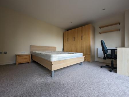 3 bedroom Flat to let in William Road, Euston, London, NW1