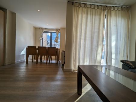 3 bedroom Flat to let in William Road, Euston, London, NW1