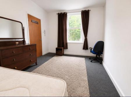 6 bedroom Semi-detached house to let in Ennis Road, Finsbury Park, London, N4