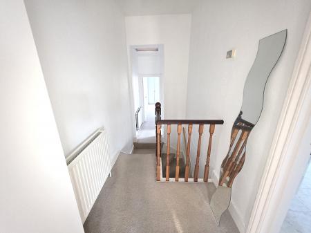 1 bedroom Flat to let in Frederick Place, North Finchley, London, N12