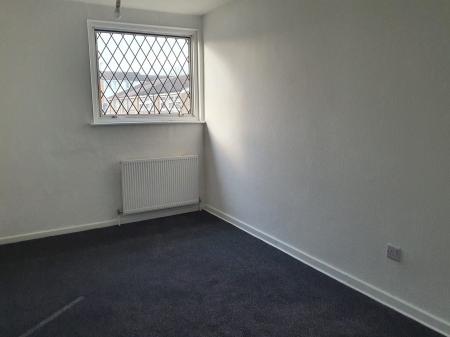 3 bedroom Terraced House to let in Thrales Close, Luton, LU3