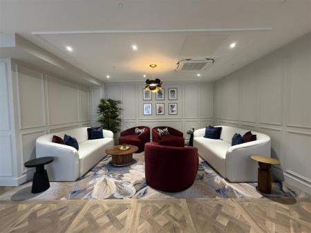 1 bedroom Flat to let in Horn Lane, London, W3