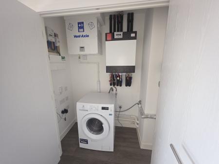 1 bedroom Flat to let in Horn Lane, London, W3