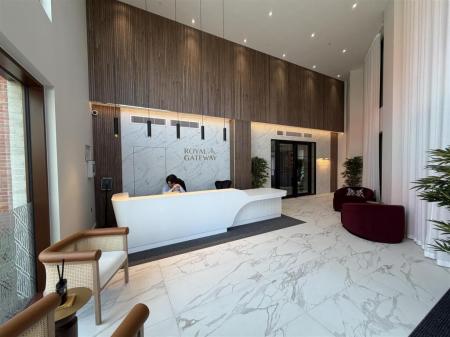1 bedroom Flat to let in Horn Lane, London, W3