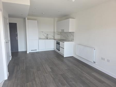 1 bedroom Flat to let in Horn Lane, London, W3