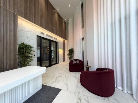 1 bedroom Flat to let in Horn Lane, London, W3