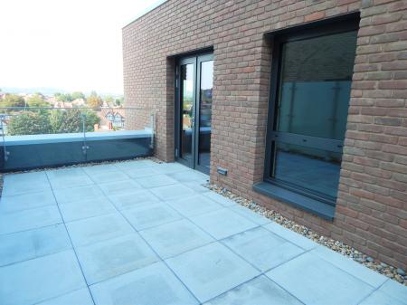 2 bedroom Flat to let in Empire Way, Wembley, HA9