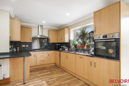 3 bedroom Semi-detached house for sale in Third Avenue, London, E12