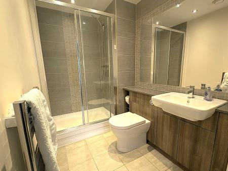 2 bedroom Flat for sale in 14 Aerodrome Road, Colindale, London, NW9