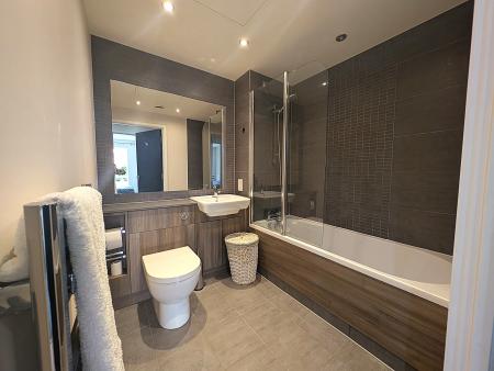 2 bedroom Flat for sale in 14 Aerodrome Road, Colindale, London, NW9