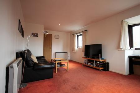 2 bedroom Flat to let in 2 Falcon Way, Colindale, London, NW9