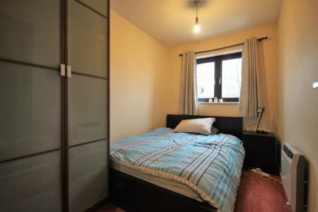 2 bedroom Flat to let in 2 Falcon Way, Colindale, London, NW9