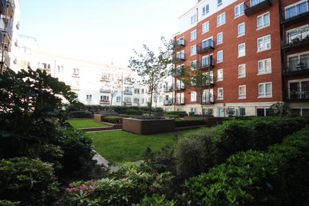 1 bedroom Flat to let in 10 Beaufort Square, Beaufort Park, London, NW9