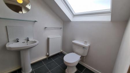 3 bedroom Flat to let in Bonnymuir Place, Midstocket, Aberdeen, AB15