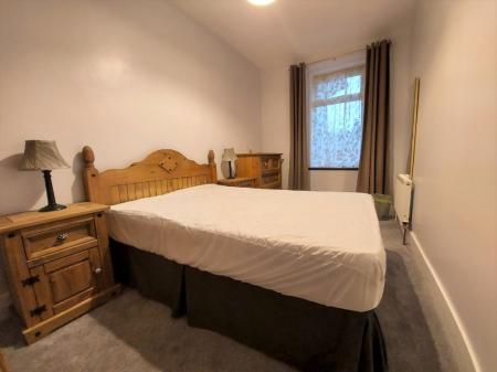 2 bedroom Flat to let in Church Street, Woodside, Aberdeen, AB24