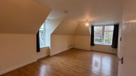 2 bedroom Flat to let in Scott Skinner Square, Banchory, AB31