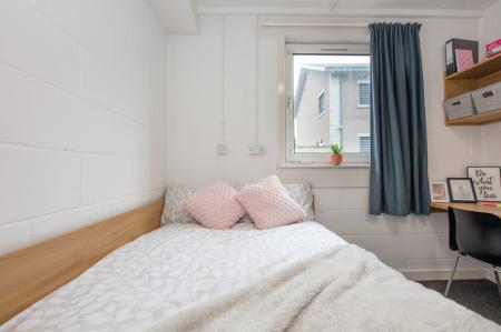 1 bedroom Flat share to let in St Peter Street, Aberdeen, AB24