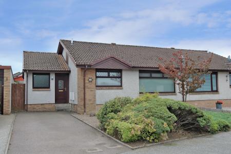 3 bedroom Semi-detached bungalow for sale in 15 Broomfield Park, Portlethen, AB12