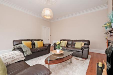 2 bedroom Flat for sale in 16 Belvidere Crescent, Rosemount, Aberdeen, AB25