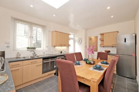 2 bedroom Flat for sale in 16 Belvidere Crescent, Rosemount, Aberdeen, AB25