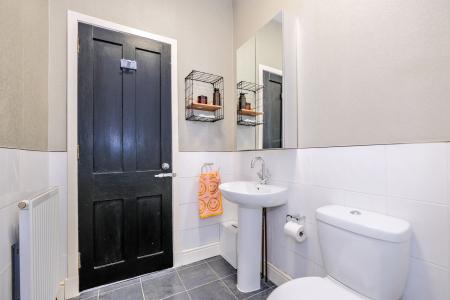 1 bedroom Flat for sale in 274 Hardgate, The City Centre, Aberdeen, AB10