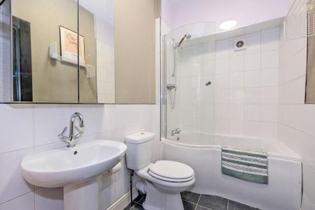1 bedroom Flat for sale in 274 Hardgate, The City Centre, Aberdeen, AB10