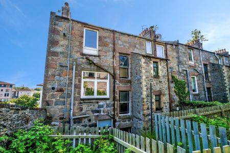 1 bedroom Flat for sale in 274 Hardgate, The City Centre, Aberdeen, AB10