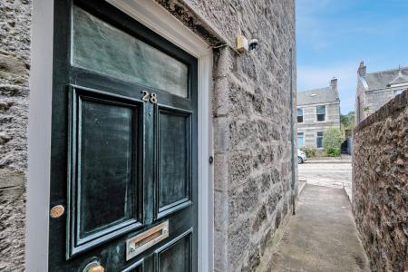 3 bedroom Flat for sale in 28 Grosvenor Place, Rosemount, Aberdeen, AB25