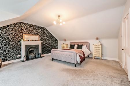 3 bedroom Flat for sale in 28 Grosvenor Place, Rosemount, Aberdeen, AB25