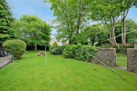 2 bedroom Flat for sale in 54 Balmoral Place, The City Centre, Aberdeen, AB10