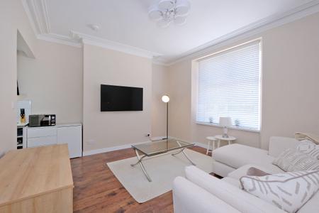 1 bedroom Flat for sale in 561 Great Western Road, Mannofield, Aberdeen, AB10