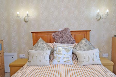 2 bedroom Flat for sale in 73 Clifton Road, Aberdeen, AB24