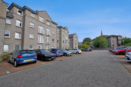 1 bedroom Retirement property for sale in 93 Whinhill Gate, Ferryhill, Aberdeen, AB11