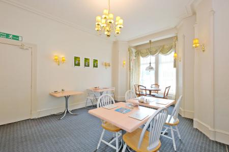 7 bedroom Detached house for sale in Brentwood Villa Guest House, 560 King St, Aberdeen, AB24