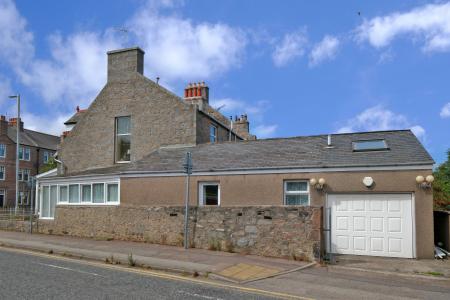 7 bedroom Detached house for sale in Brentwood Villa Guest House, 560 King St, Aberdeen, AB24