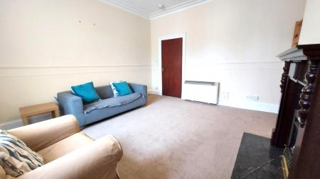 2 bedroom Flat to let in Rosemount Place, Rosemount, Aberdeen, AB25