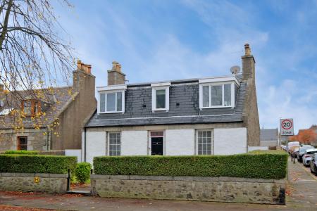 4 bedroom Detached house for sale in 146 Broomhill Road, Broomhill, Aberdeen, AB10